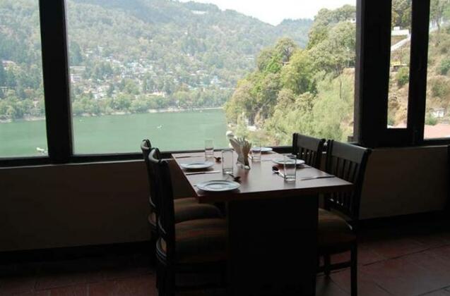 Manu Maharani Lodge - Photo3