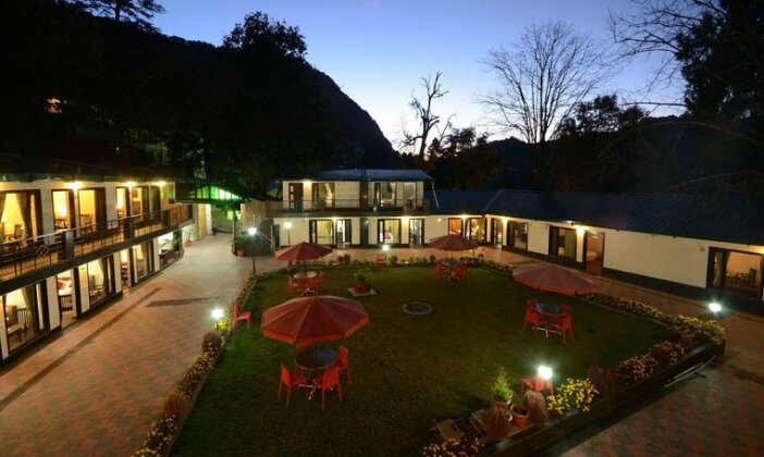 Raj Bilas Palace - Photo2