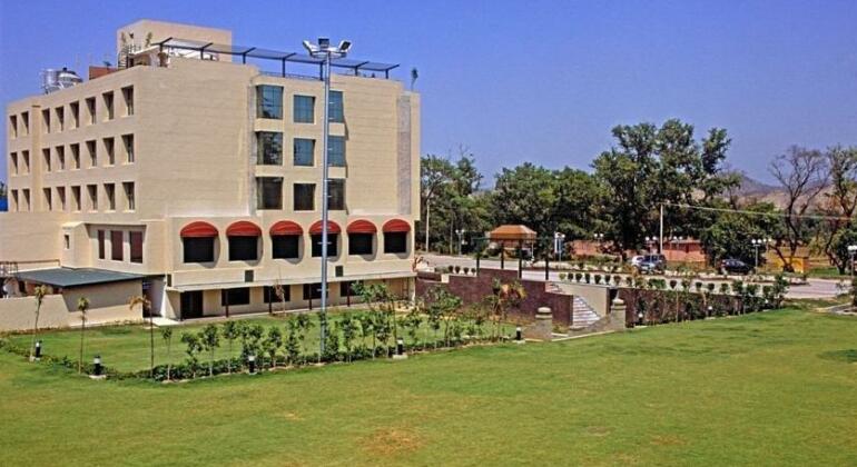 Lemon Tree Hotel Baddi - Photo2