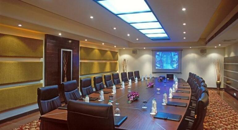 Lemon Tree Hotel Baddi - Photo5