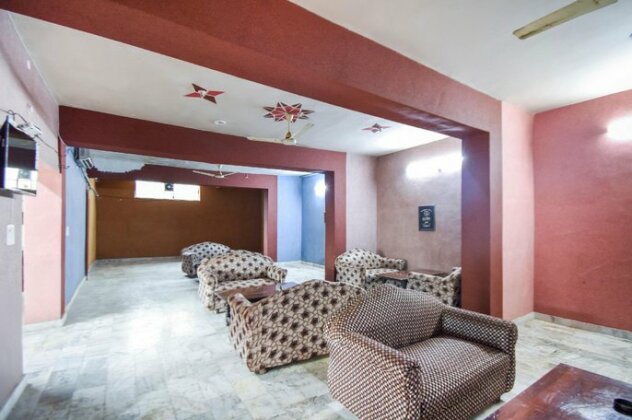 OYO 47040 Vibes Hotel - Photo3