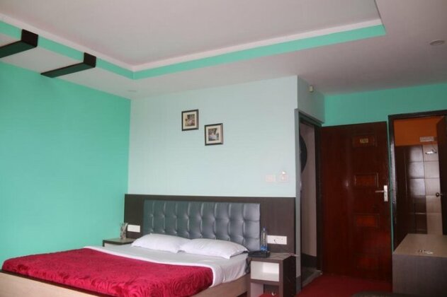 Hotel Flavours Inn - Photo3