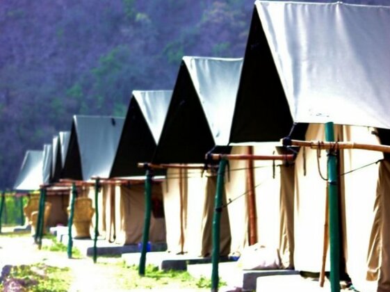 Camp Footloose - Photo2