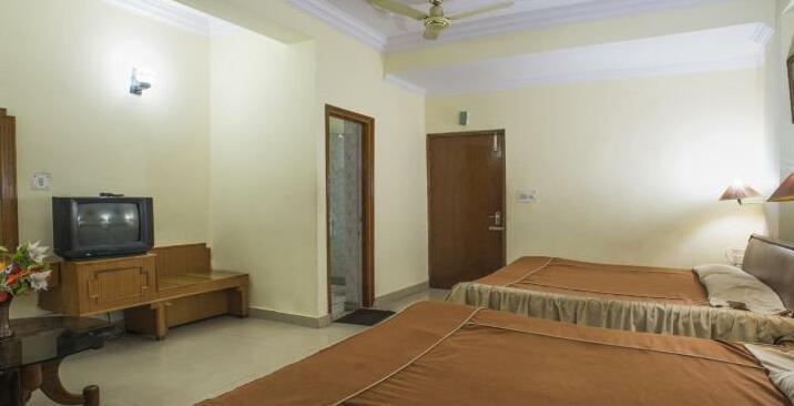 OYO 5794 Atul Regency - Photo4