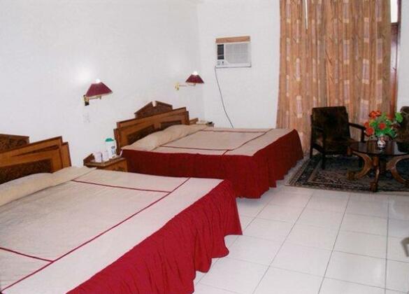 OYO 5794 Atul Regency - Photo5