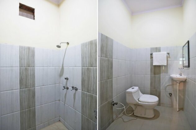 OYO 62761 Hotel Daksh - Photo5