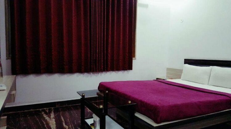 Hotel Comfort Inn Narsinghpur - Photo4