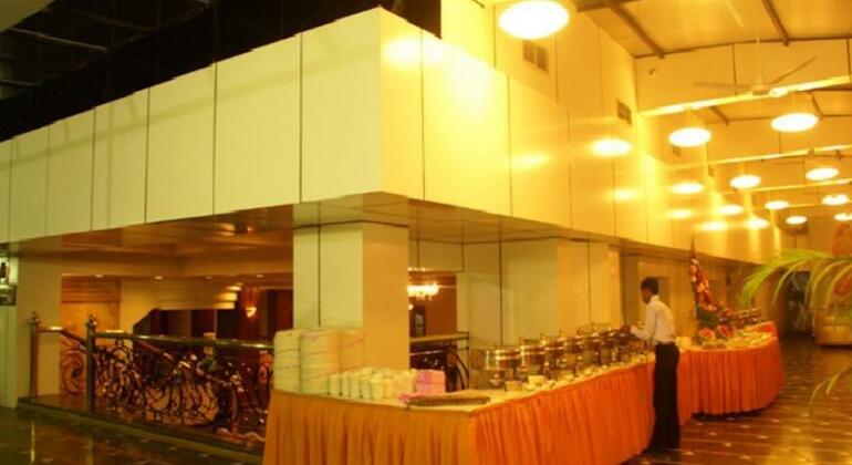 Hotel Highway View - Photo3