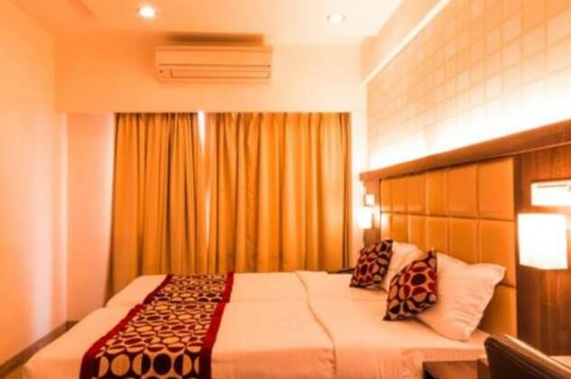 Hotel Krishna Avatar Stays Inn - Photo4