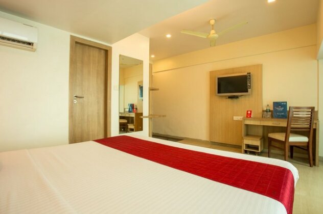 OYO 2026 Hotel Aishwarya Residency - Photo2