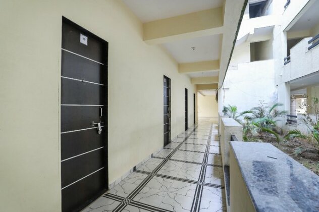 SPOT ON 63514 Hotel Signature - Photo3