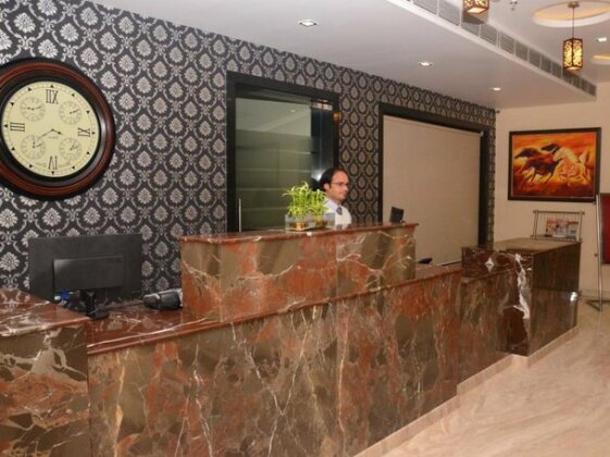 La Silver Leaf - Photo3