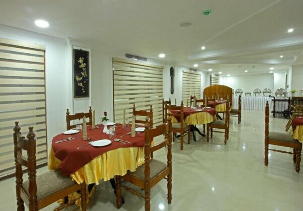 Hotel Rohini International Nedumangad - Photo2