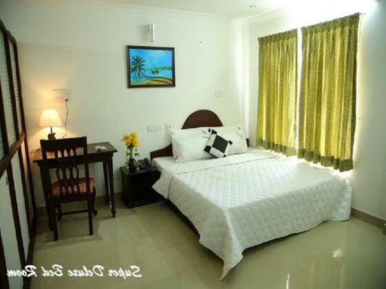 Hotel Malabar Inn - Photo2