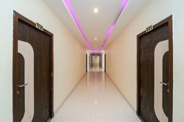 Oyo 30925 Pvr Residency - Photo3