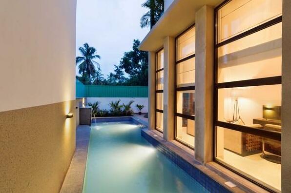 Luxurious 4 B/R Villa Bali with Jacuzzi - Photo4