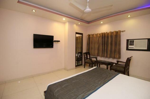 Amax Inn - Photo4