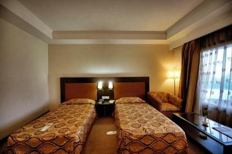Centaur Hotel New Delhi - Photo2