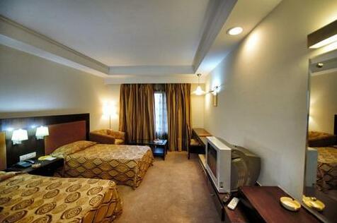 Centaur Hotel New Delhi - Photo3