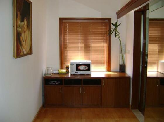 Corporate Shelters Serviced Apartments New Delhi - Photo3