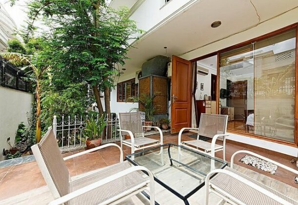 Harry's Bed and Breakfast - Photo2