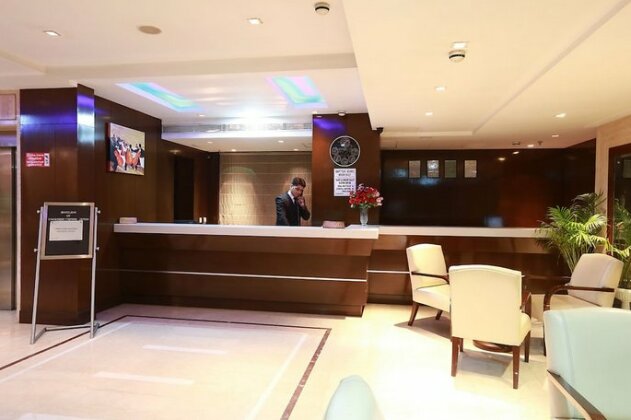 Hotel Airport Residency - Photo4