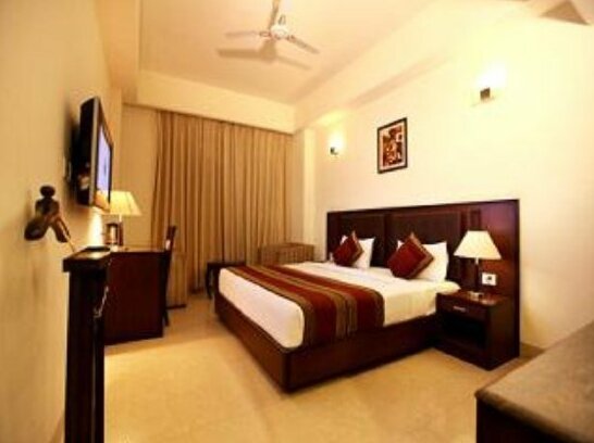 Hotel Aman Plaza New Delhi - Photo5
