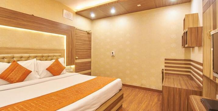 Hotel Classic New Delhi - Photo2