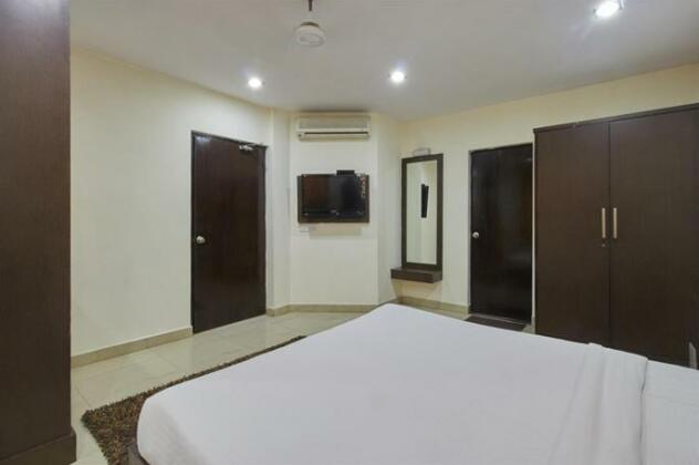 Hotel Gautam Deluxe - Photo3