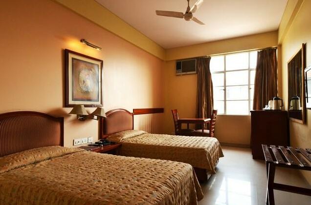 Hotel Tourist Deluxe New Delhi - Photo3