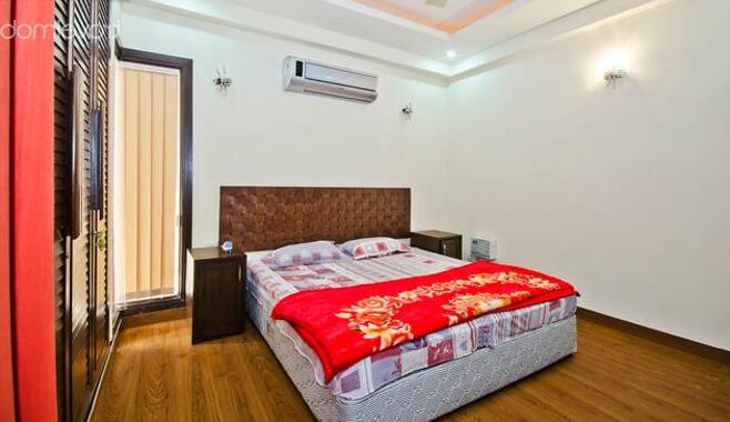 Luxury 3 Bedrooms Service Apartment