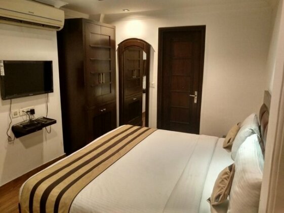 OYO 12789 Hotel Aaron Castle New Delhi - Photo3
