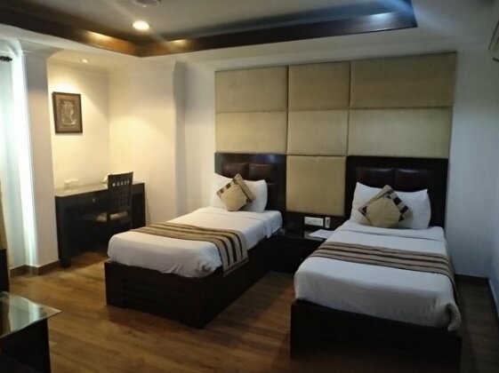 OYO 12789 Hotel Aaron Castle New Delhi - Photo4