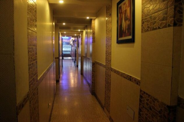 OYO 498 Hotel Hari Piorko - Photo3