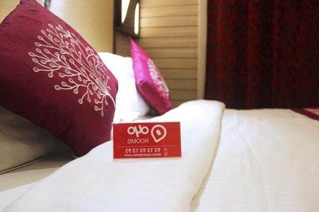 OYO Rooms Near Jhandewalan Metro - Photo5