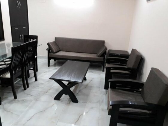 Rai Sahib Service Apartment - Photo4