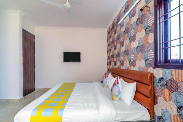 Well-Equipped 11BR Stay near Ramphal Chowk - Photo3
