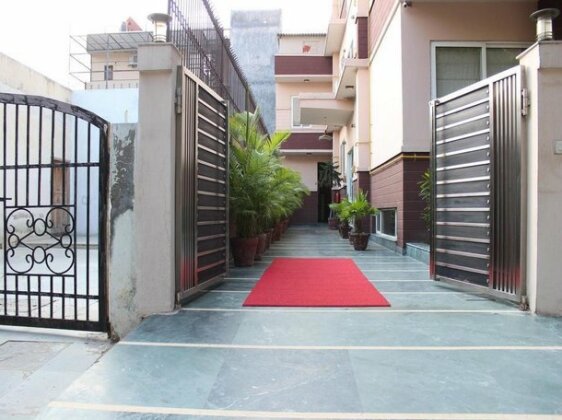 Ahuja Residency Noida - Photo2