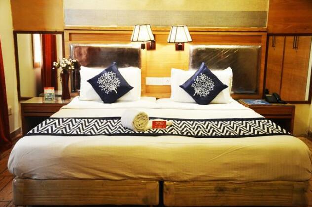 FabHotel Noida Sector 52 - Photo3