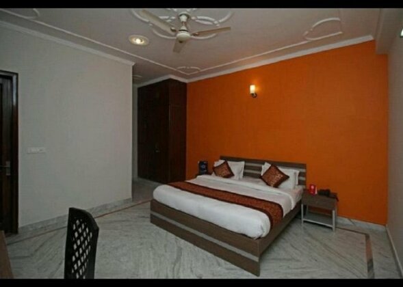 Hotel Petals Inn Noida - Photo5