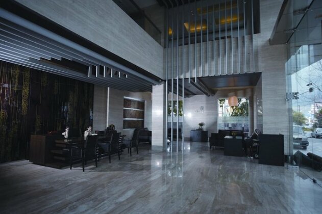 Mosaic Hotel Noida - Photo2