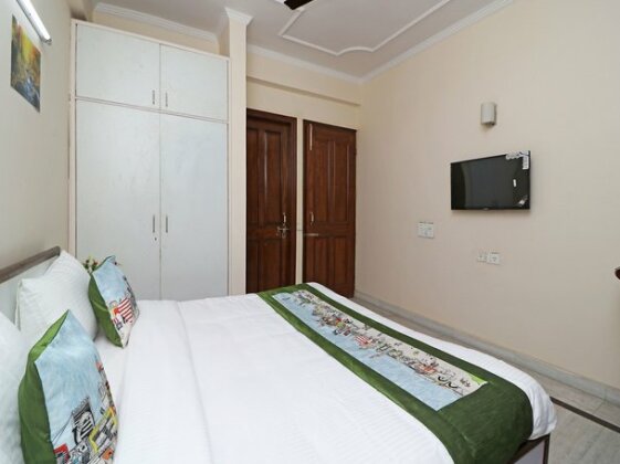 OYO 10669 Hotel Comfort Stay Inn - Photo2