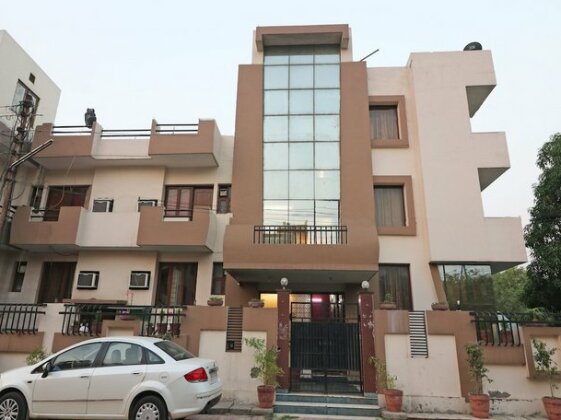 OYO 598 Hotel B K House Noida