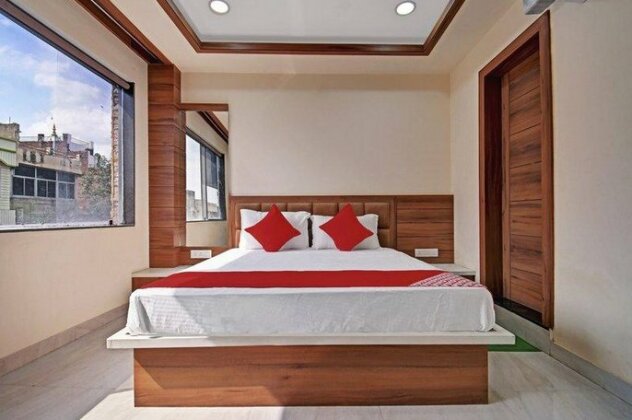 OYO 48676 Hotel Sharda Complex - Photo2