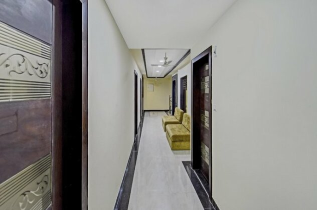 OYO 48676 Hotel Sharda Complex - Photo4