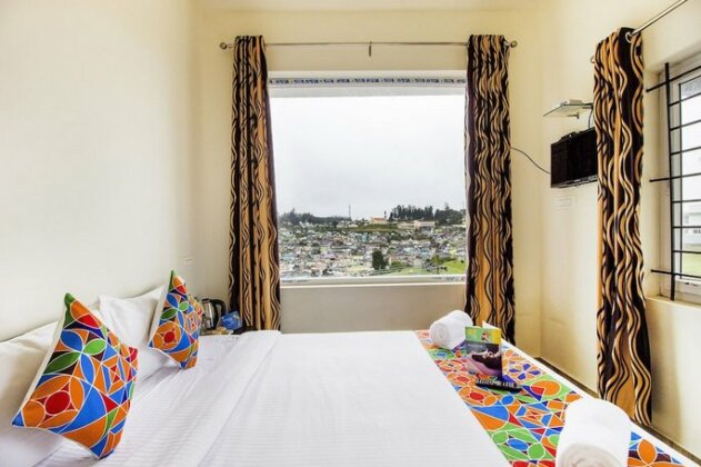 FabExpress Grand Castle Hill Resorts - Photo4