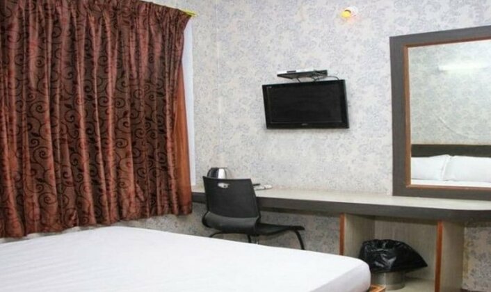FabHotel De Santosh Residency - Photo2