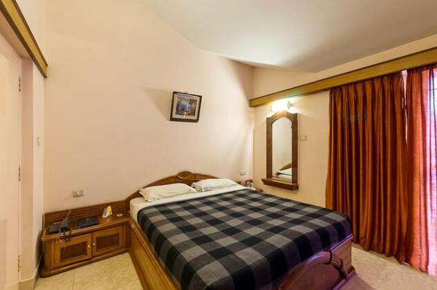 Hotel Silver Oak - Photo2