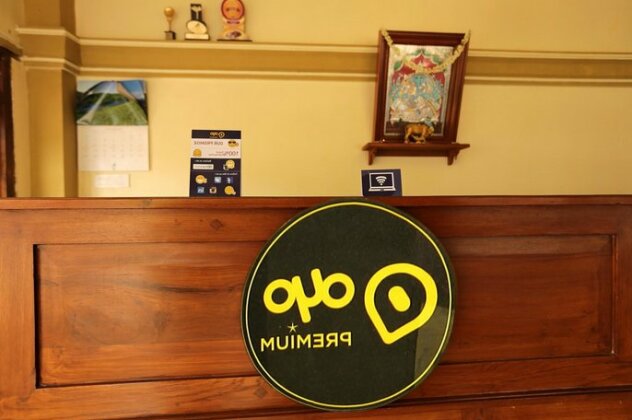 OYO Premium Heritage Stays Charing Cross - Photo2