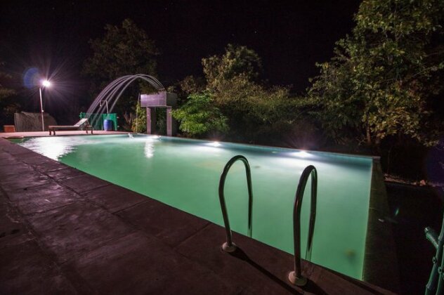 Cheetal Resort - Photo2